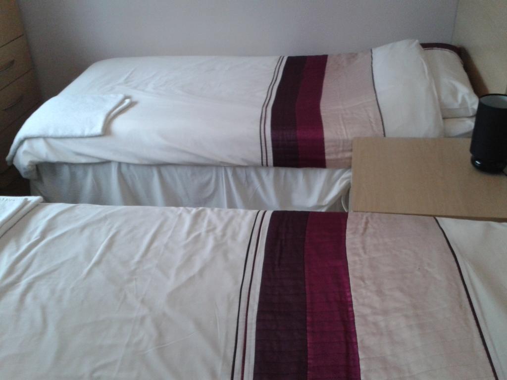 Overnight Stays สต็อกพอร์ต ภายนอก รูปภาพ