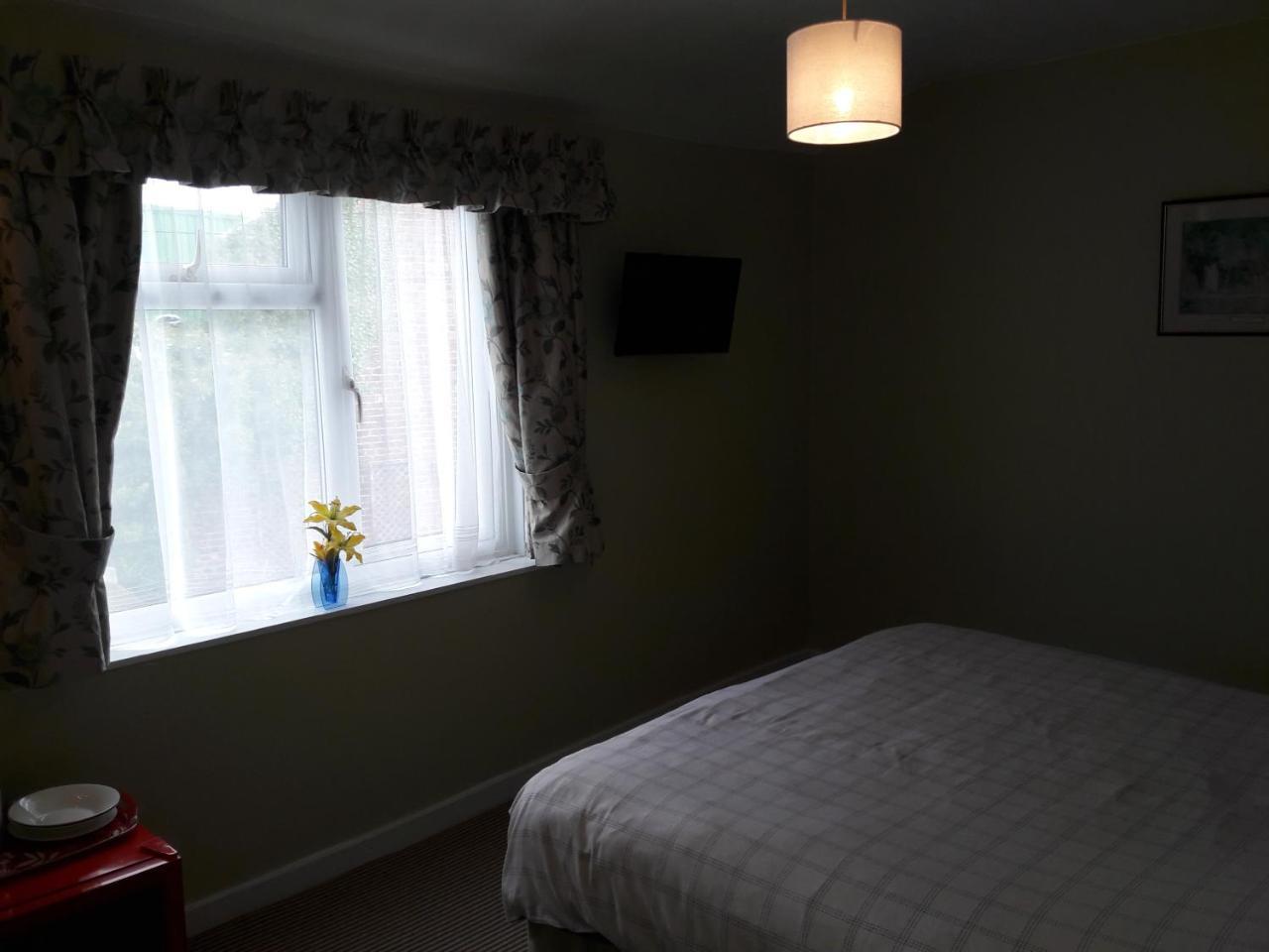 Overnight Stays สต็อกพอร์ต ภายนอก รูปภาพ